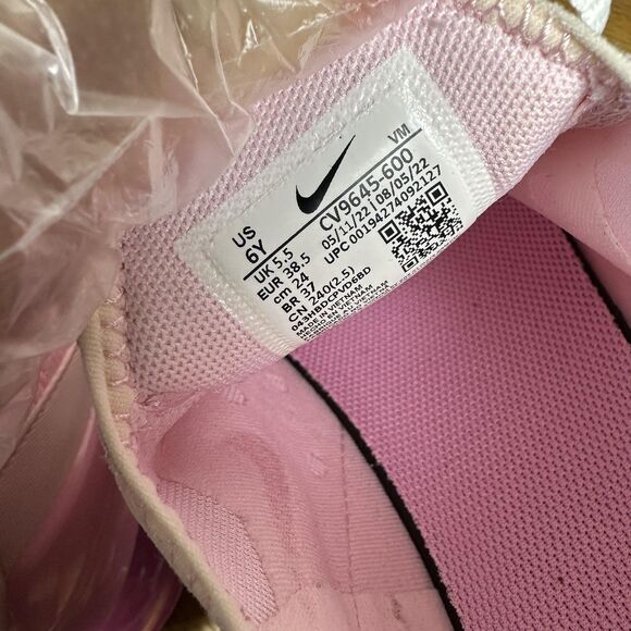 Nike Air Max 270 Shoes Womens Size 7.5 Mesh Running Sneakers CV9645-600 - Picture 8 of 8